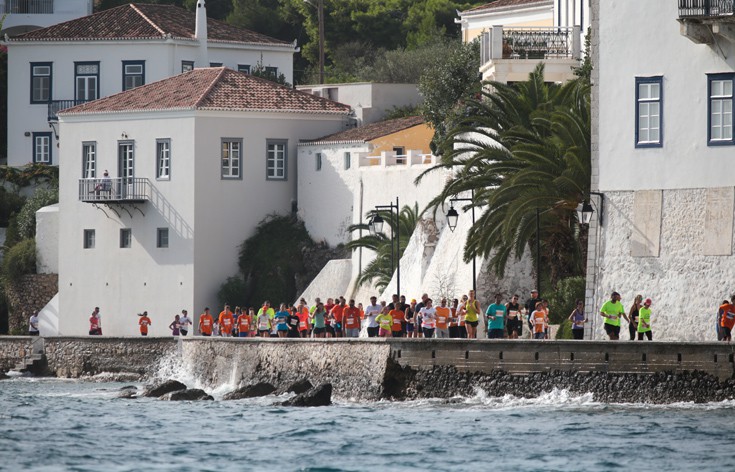 Νέο ρεκόρ συμμετοχών στον 5ο Spetses mini Marathon