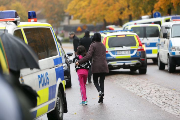 Εκπαιδευτικός ο νεκρός στο σχολείο στη Σουηδία