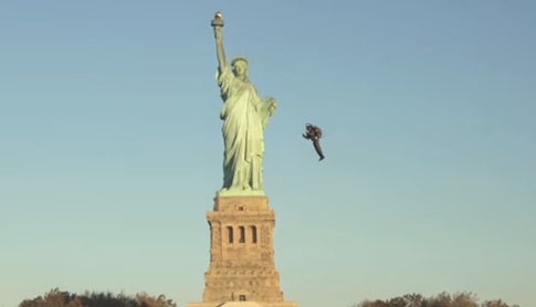 Πετώντας με jetpack στην Νέα Υόρκη