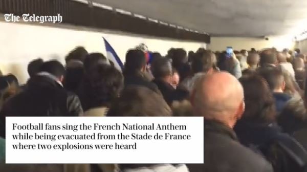 Οι Γάλλοι τραγουδούσαν τον εθνικό ύμνο ενώ εκκένωναν το στάδιο