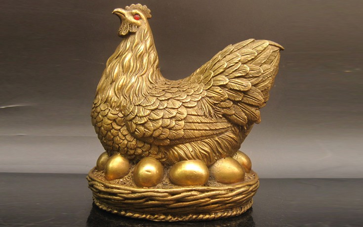 Πώς βγήκε η φράση «κότα με τα χρυσά αυγά»