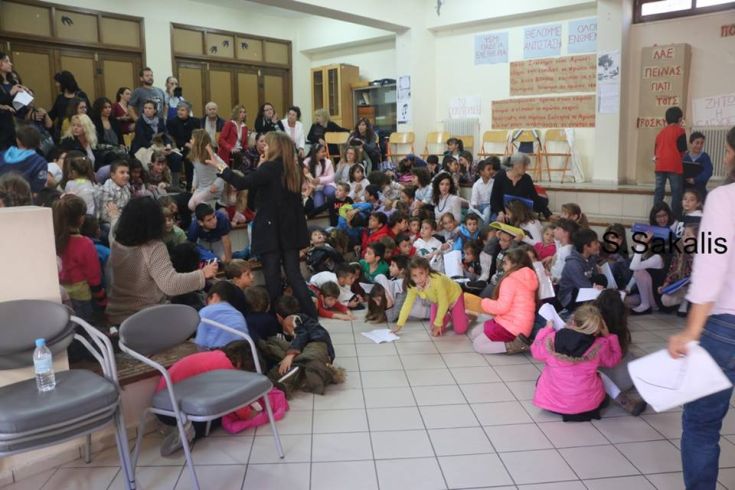 Μαθητές «κουνήθηκαν» στη διάρκεια σχολικής γιορτής στη Λευκάδα