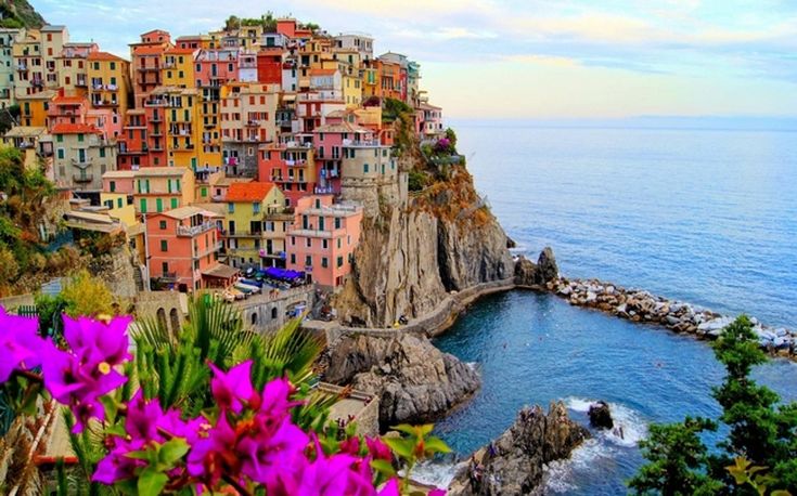 Μαναρόλα, το χρωματιστό χωριό της Ιταλίας
