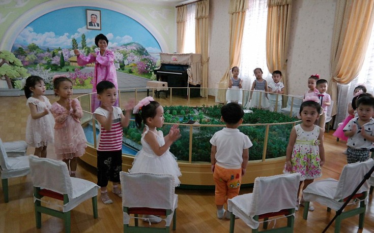 Πολύχρωμες εικόνες από την απομονωμένη Βόρεια Κορέα