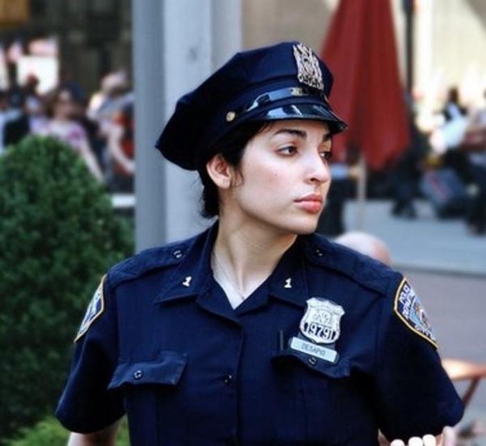 police_girls_10