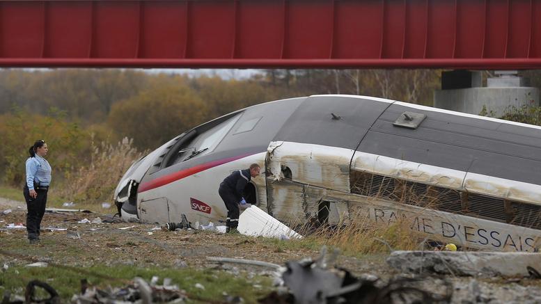 Στους δέκα ανέβηκαν οι νεκροί από τον εκτροχιασμό τρένου στο Στρασβούργο