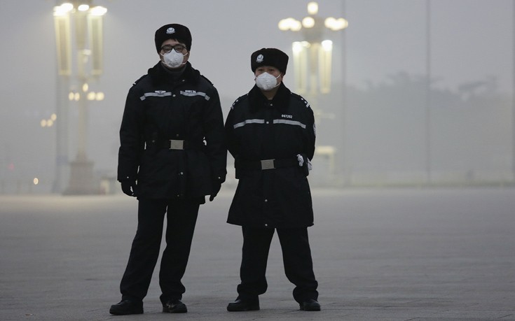 «Πνιγμένο» στην ατμοσφαιρική ρύπανση το Πεκίνο