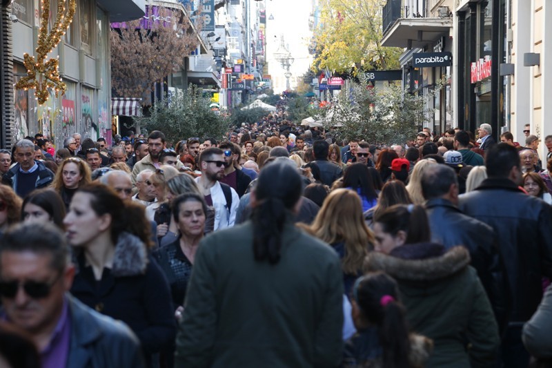 Το εορταστικό ωράριο των καταστημάτων στην Αθήνα για το Πάσχα