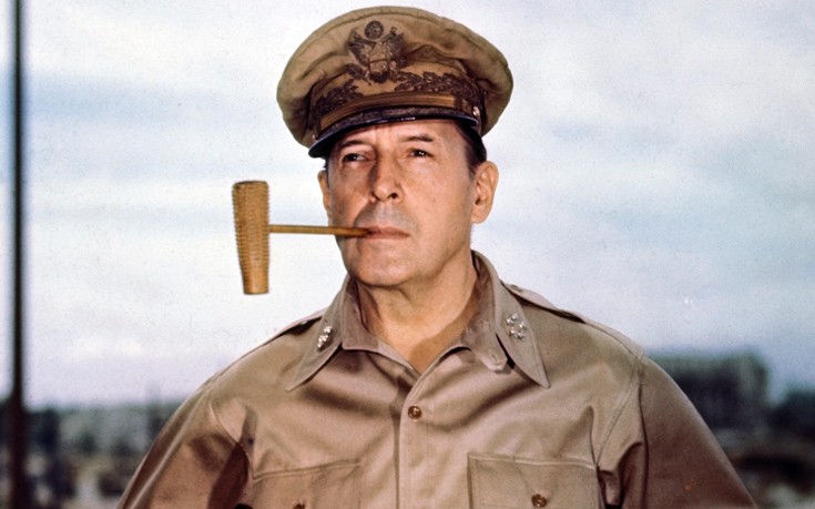 Ο «αμερικανός καίσαρας», στρατηγός Ντάγκλας Μακάρθουρ