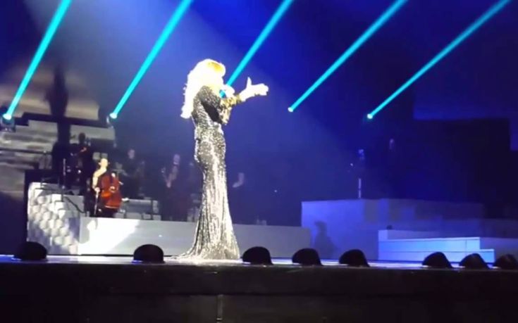 Η Celine Dion τραγούδησε το «Hello» της Adele