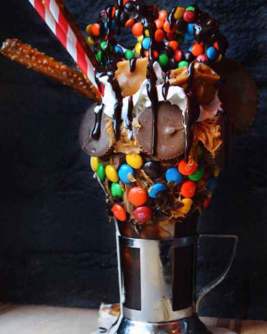monstrous_milkshakes_01 monstrous_milkshakes_01