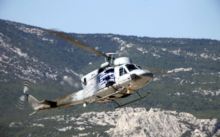Μεταφορά ασθενούς με ελικόπτερο του πολεμικού Ναυτικού