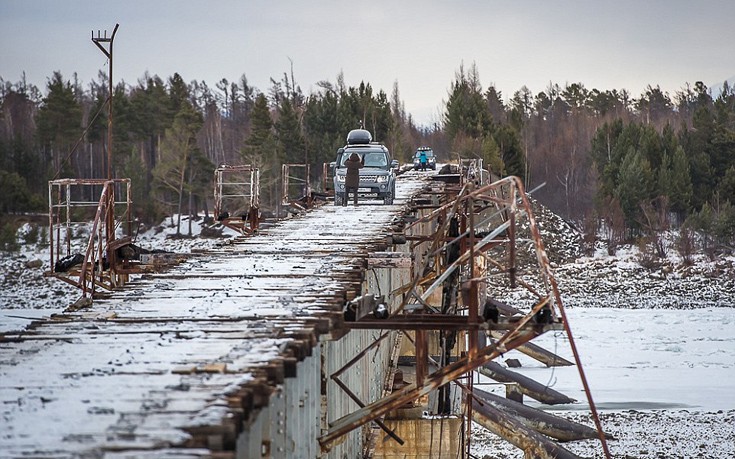 Γέφυρα για γενναίους στη Ρωσία