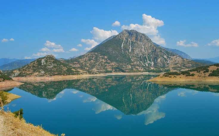 Λίμνη Μόρνου, ένας τεχνητός παράδεισος στη Φωκίδα