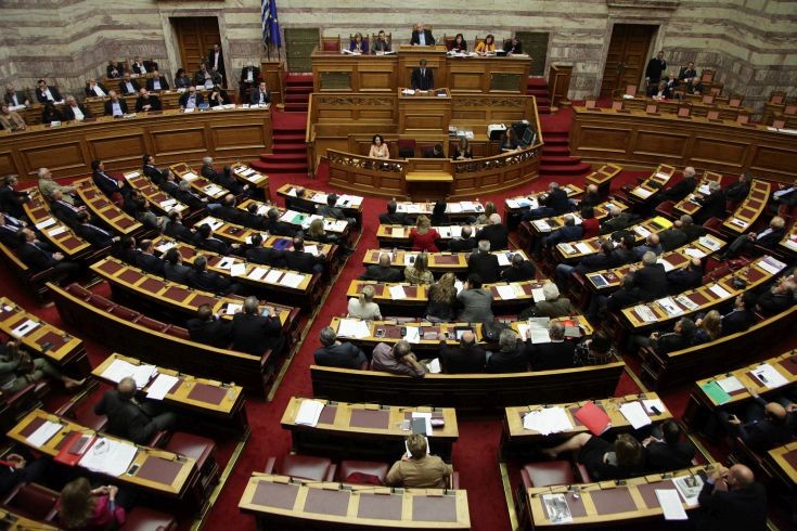 Ολοκληρώθηκε η ψηφοφορία στη Βουλή για το ασφαλιστικό