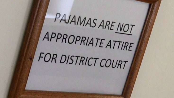 Απαγορεύονται οι… πιτζάμες σε δικαστήριο των ΗΠΑ