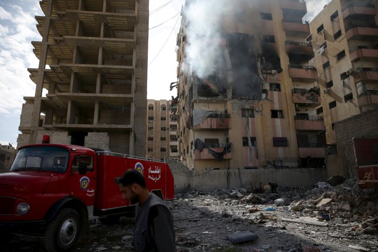 Πύραυλοι έπληξαν παιδικό νοσοκομείο και σχολείο στη Συρία