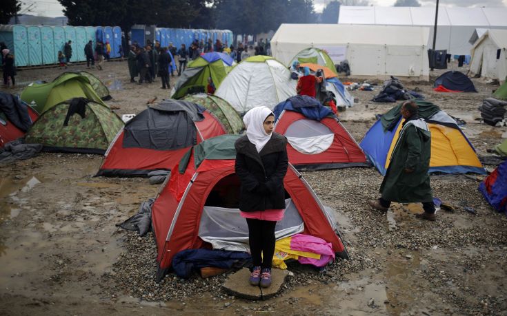 Η Ελλάδα αριθμεί 54.347 πρόσφυγες και μετανάστες