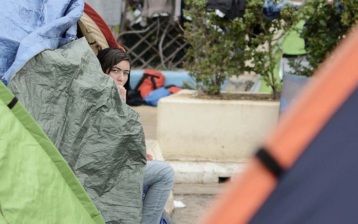 Στην Ελλάδα 44.035 πρόσφυγες