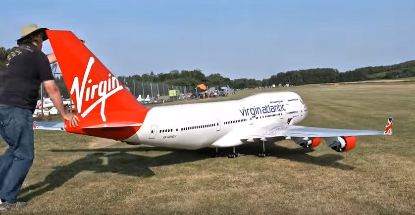 Το μεγαλύτερο τηλεκατευθυνόμενο αεροπλάνο στον κόσμο