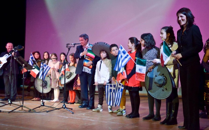 Διπλωματία και μουσική για την ενίσχυση των παιδιών προσφύγων