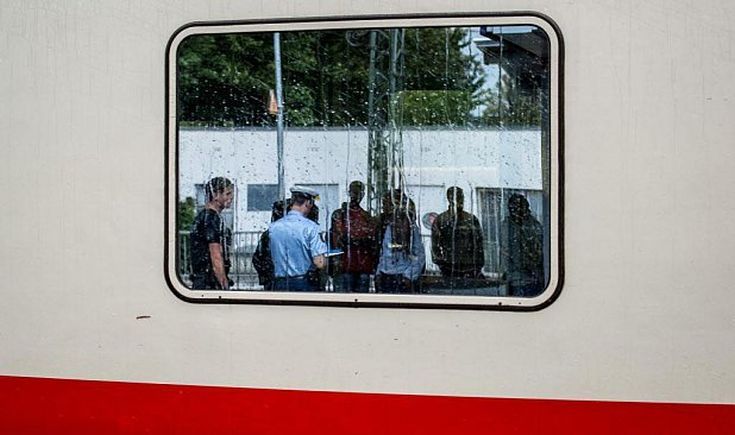 Ανήλικος μετανάστης πήδηξε από τραίνο όταν ζήτησαν τα χαρτιά του