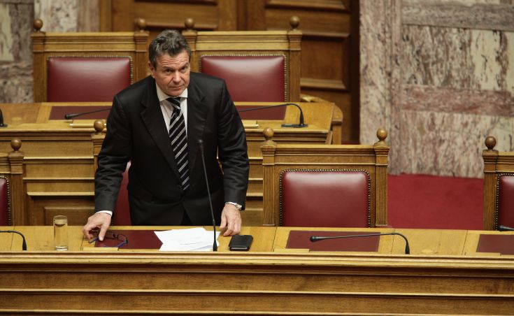 Πετρόπουλος: Διαφωνούμε με την απελευθέρωση των ομαδικών απολύσεων