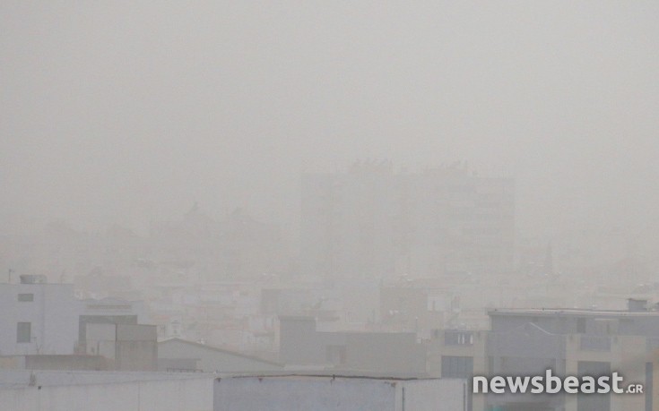 Όταν ο αττικός ουρανός γέμισε σκόνη