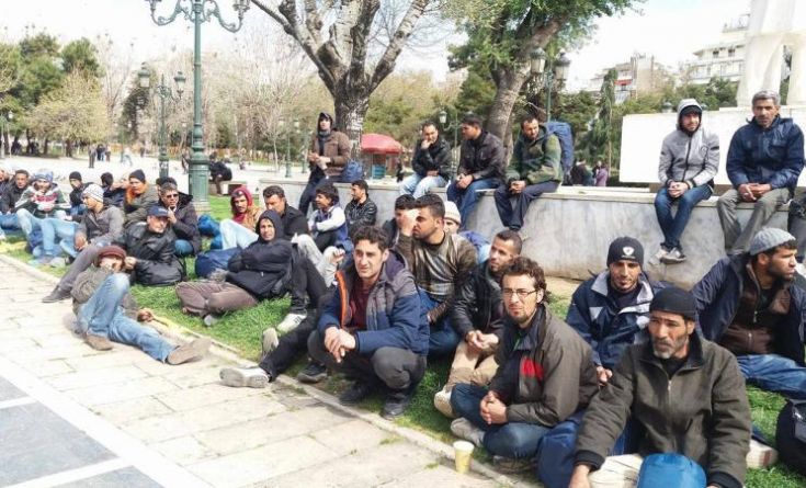 Πρόσφυγες θέλουν να κατασκηνώσουν στο κέντρο της Θεσσαλονίκης