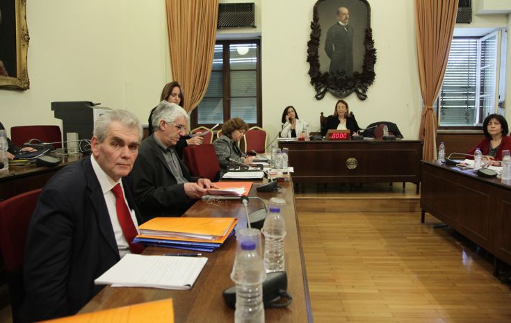 Παπαγγελόπουλος: Πρώην υπουργός βρίσκεται πίσω από την Τσατάνη