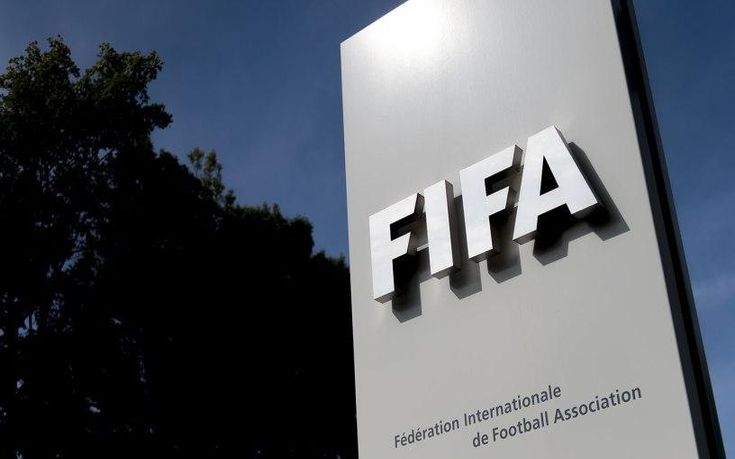 Επίσημη απειλή της FIFA για Grexit