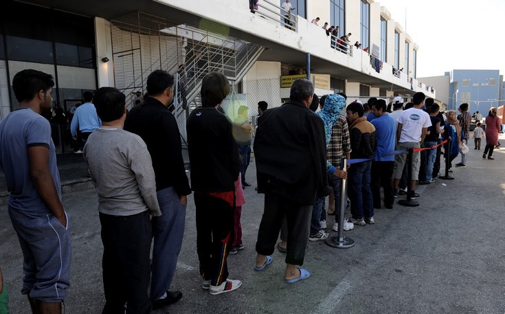 Στους 54.042 ανέρχονται οι πρόσφυγες και μετανάστες στην ελληνική επικράτεια
