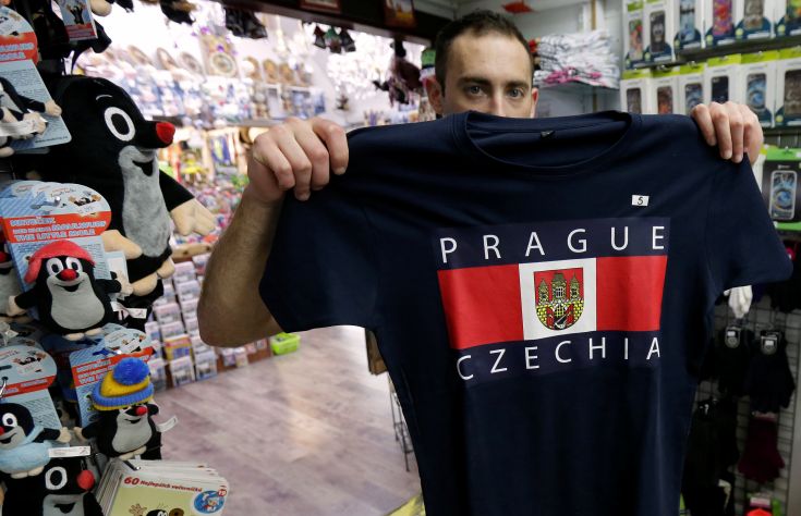 Οι Τσέχοι αναζητούν τη σύντομη σωστή ονομασία της χώρας τους