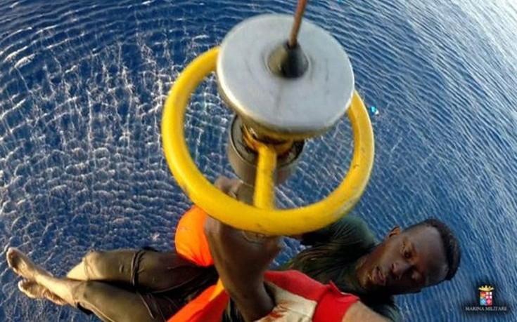 Εκτιμήσεις για 30 νεκρούς σε νέο ναυάγιο στη Μεσόγειο