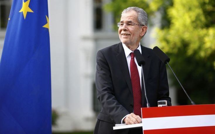 Οι επιστολικές ψήφοι έβγαλαν το νέο πρόεδρο της Αυστρίας