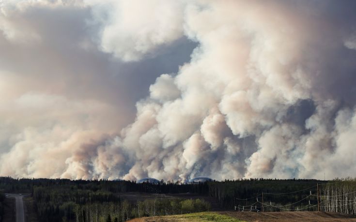 Μαίνονται οι καταστροφικές πυρκαγιές στον Καναδά