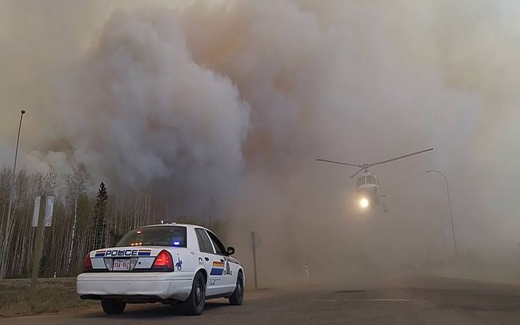 Μαίνεται για δεύτερη εβδομάδα η μεγάλη φωτιά στον Καναδά