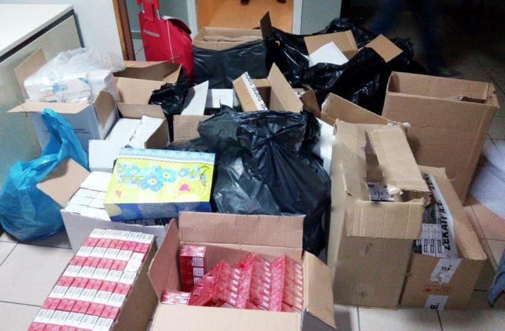 Χιλιάδες πακέτα λαθραίων τσιγάρων σε διαμέρισμα στην Ομόνοια