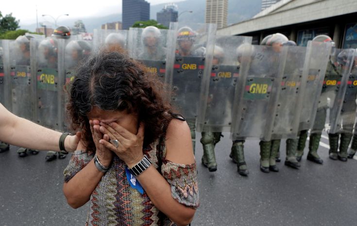 Χάος και λεηλασίες σε σούπερ μάρκετ στη Βενεζουέλα