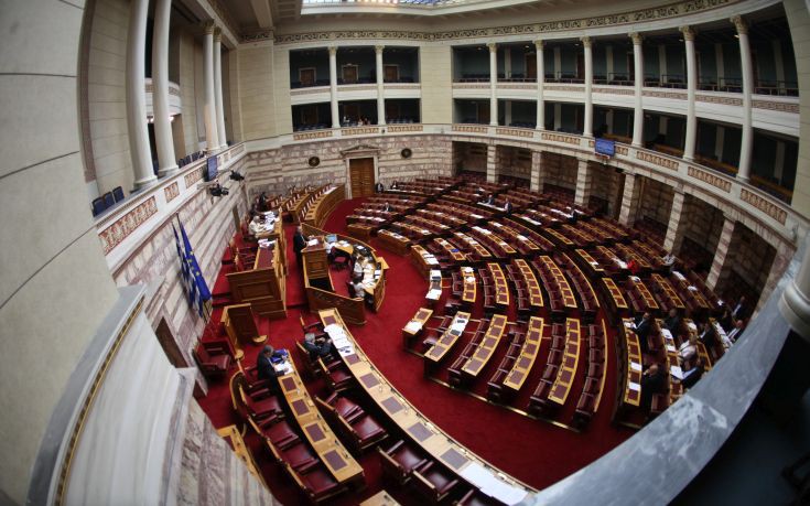 Τροπολογία ΝΔ για κατάτμηση της Β΄ Αθηνών και ψήφο στους απόδημους