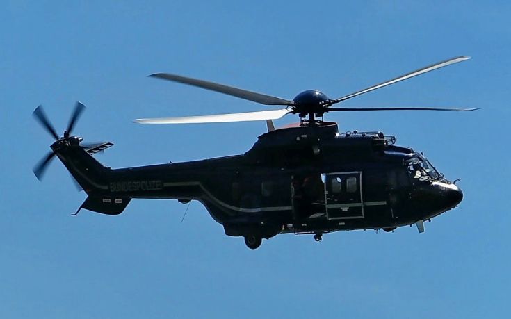 Super Puma διέσωσε οκτώ Ρώσους σε θαλαμηγό στη Χίο