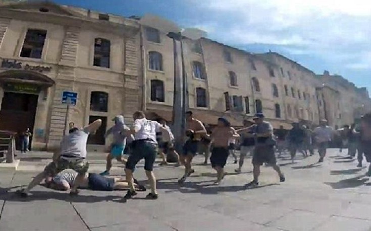 Ανατριχιαστικό βίντεο με τις επιθέσεις Ρώσων σε Άγγλους στη Μασσαλία