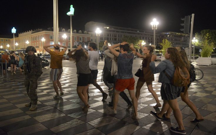 Έναν χρόνο μετά την τρομοκρατική επίθεση, η Νίκαια θυμάται