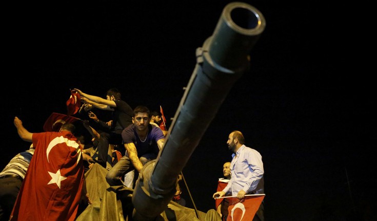 Αγνοείται η τύχη του αρχηγού των ενόπλων δυνάμεων της Τουρκίας
