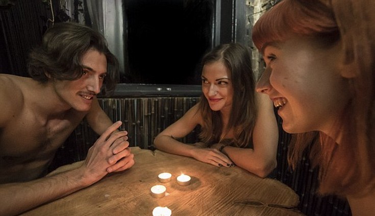 350F55F100000578-3634878-Japan_s_new_naked_restaurant_will_be_in_Tokyo_guests_will_fork_o-a-9_1465560185938 350F55F100000578-3634878-Japan_s_new_naked_restaurant_will_be_in_Tokyo_guests_will_fork_o-a-9_1465560185938