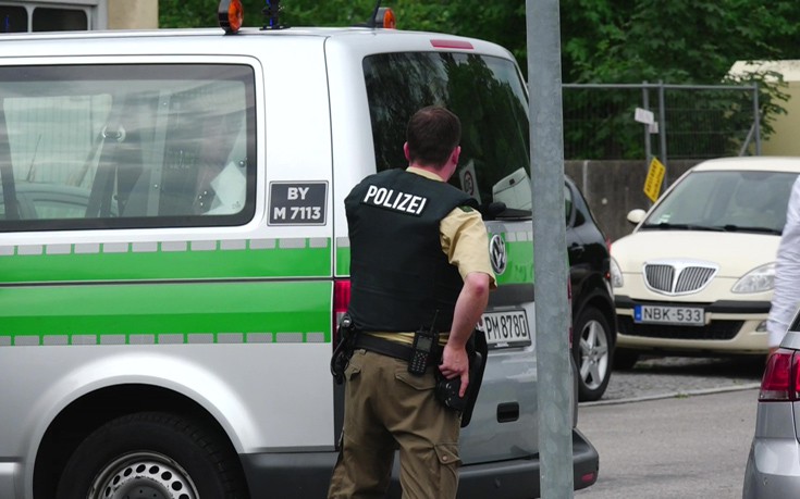 Με ημιαυτόματα όπλα «θέρισαν» τους πολίτες οι δράστες στο Μόναχο