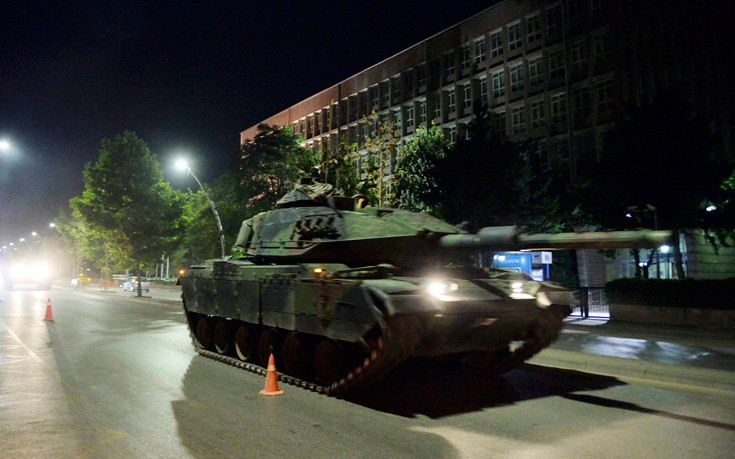 Φόβοι και υποψίες στην Άγκυρα για νέο πραξικόπημα