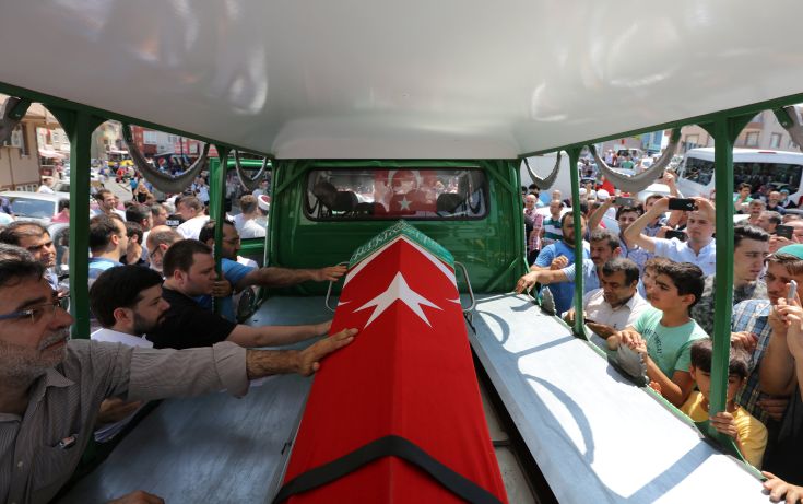 Δεν θα γίνουν κηδείες πραξικοπηματιών στην Τουρκία