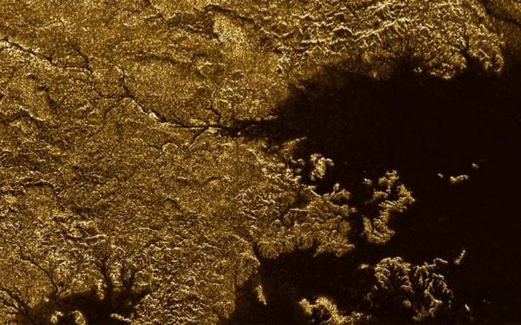 Φαράγγια γεμάτα μεθάνιο βρέθηκαν στον Τιτάνα