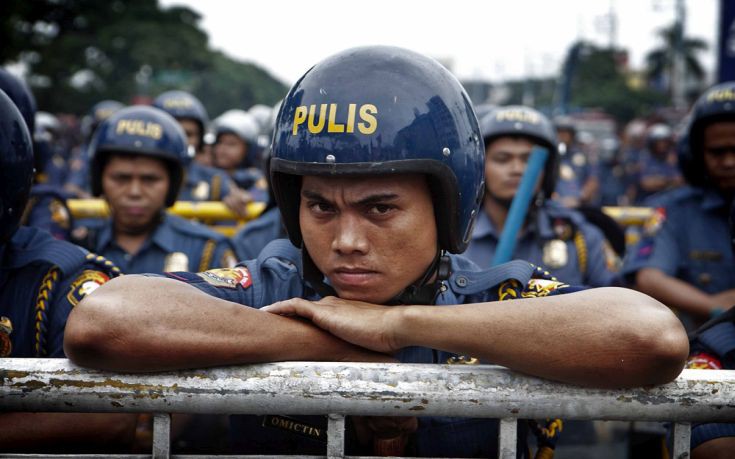 Διεθνής Αμνηστία: Αστυνομικοί στις Φιλιππίνες δολοφονούν υπόπτους επ&#8217; αμοιβή